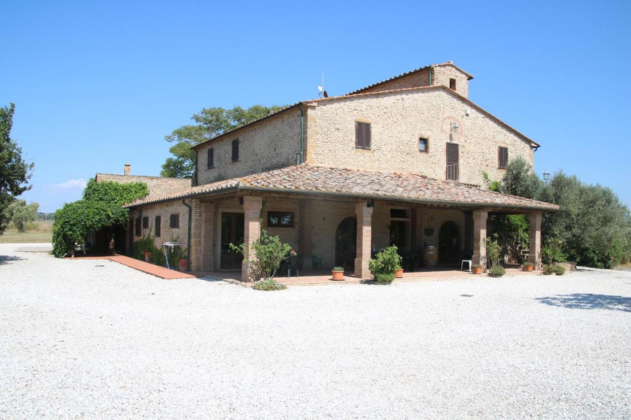 Podere Campo Alle Serpi Биббона Экстерьер фото