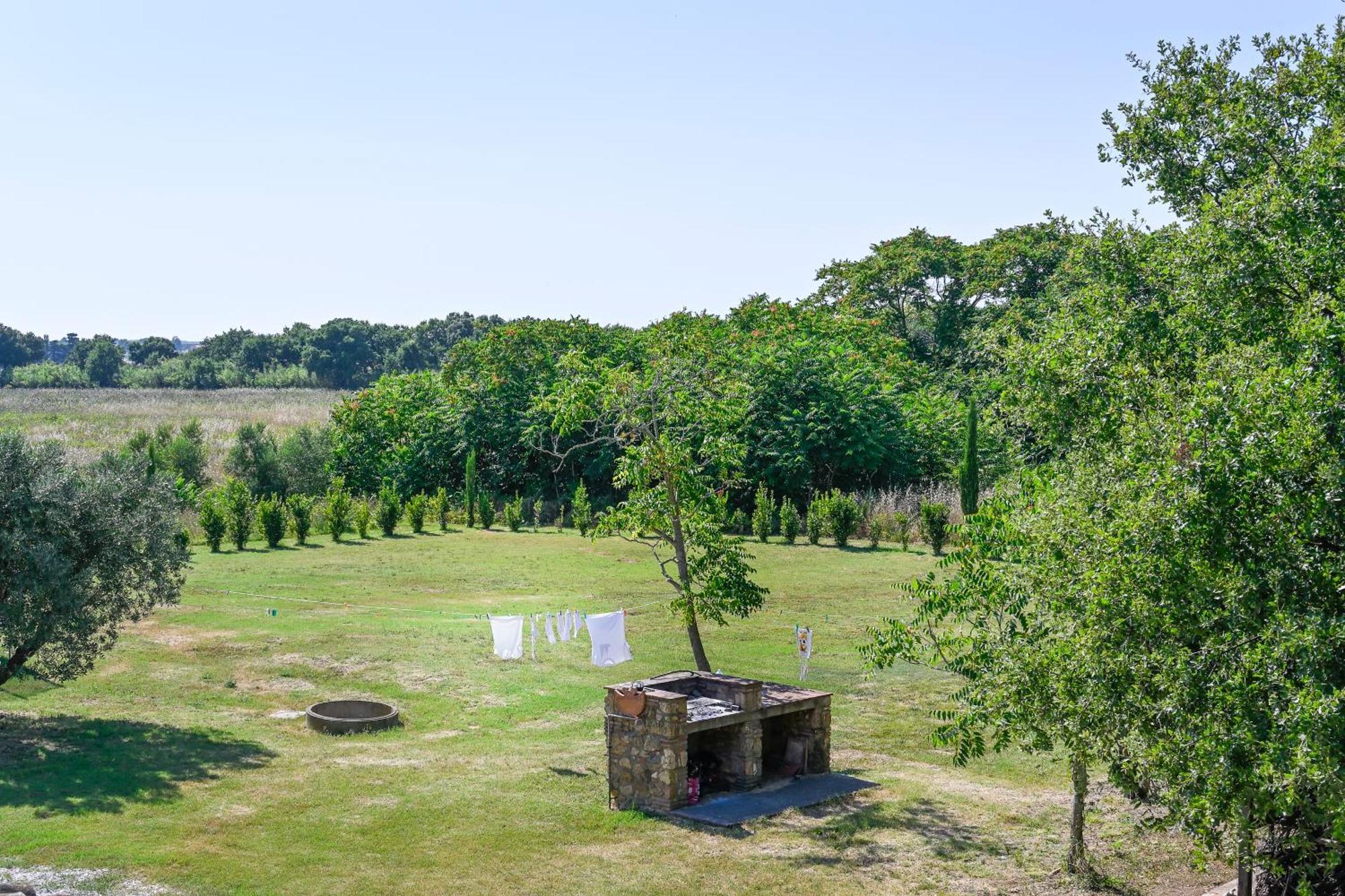 Podere Campo Alle Serpi Биббона Экстерьер фото